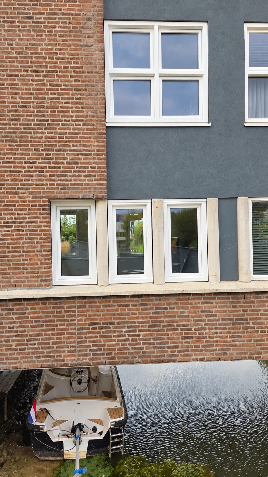 Verdiepte kunststof kozijnen met triple glas